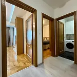 Modern & Elegant With Free Parking * Sarajevo