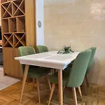 Modern & Elegant With Free Parking Lejlighed *