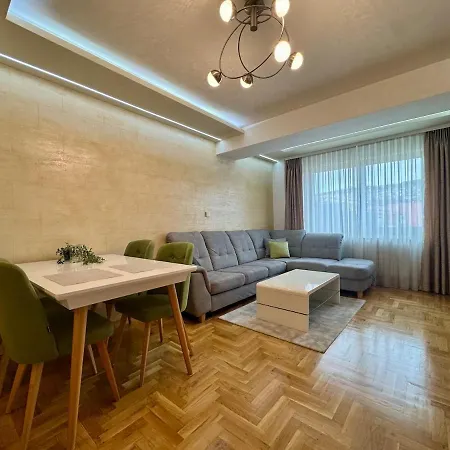 Modern & Elegant With Free Parking Apartament Sarajewo